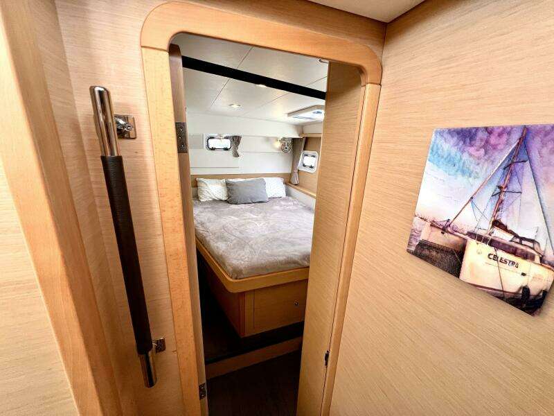 40ft Lagoon Yacht For Sale