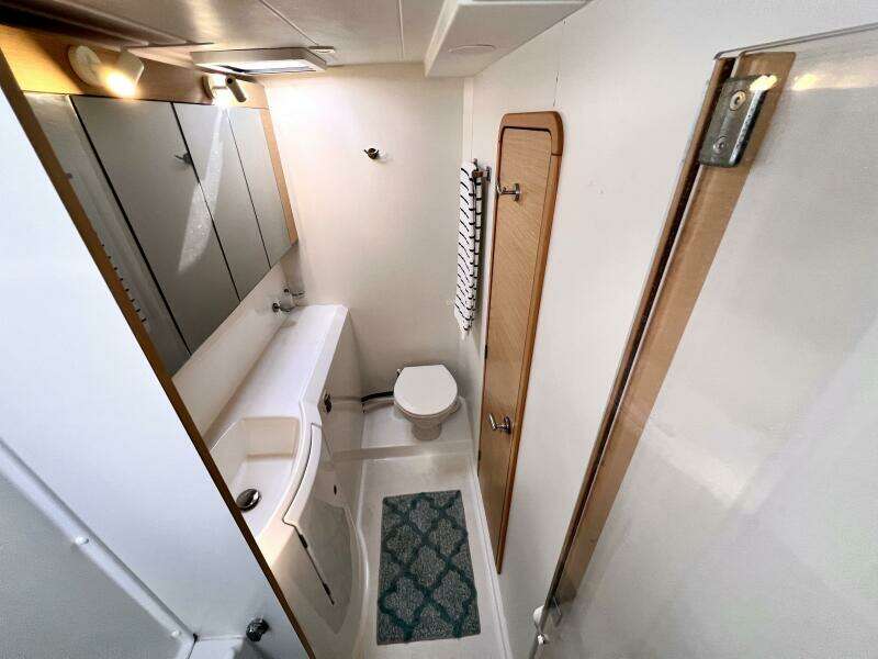 40ft Lagoon Yacht For Sale