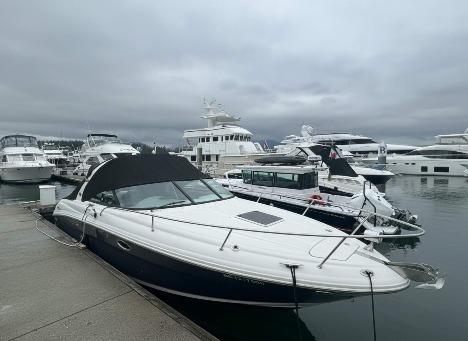 29ft Sea Ray Yacht For Sale