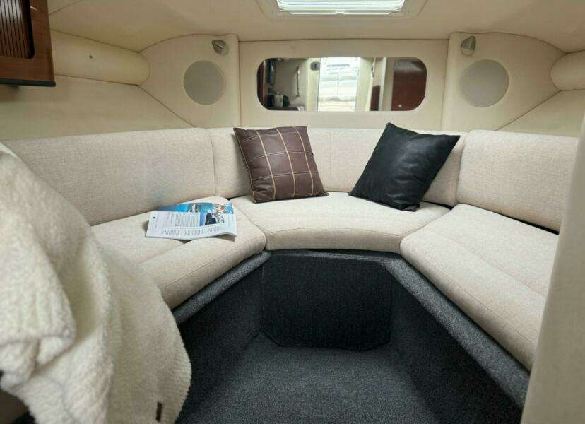 29ft Sea Ray Yacht For Sale