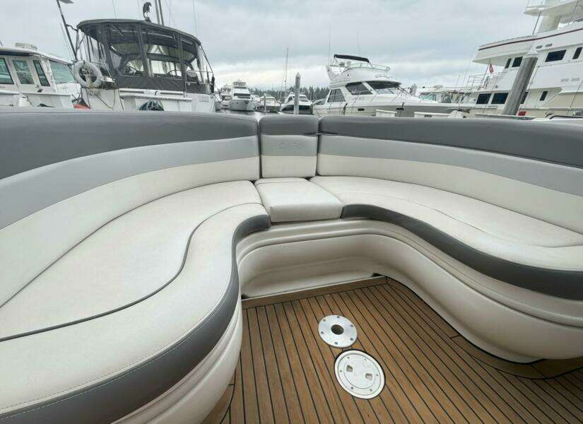 29ft Sea Ray Yacht For Sale