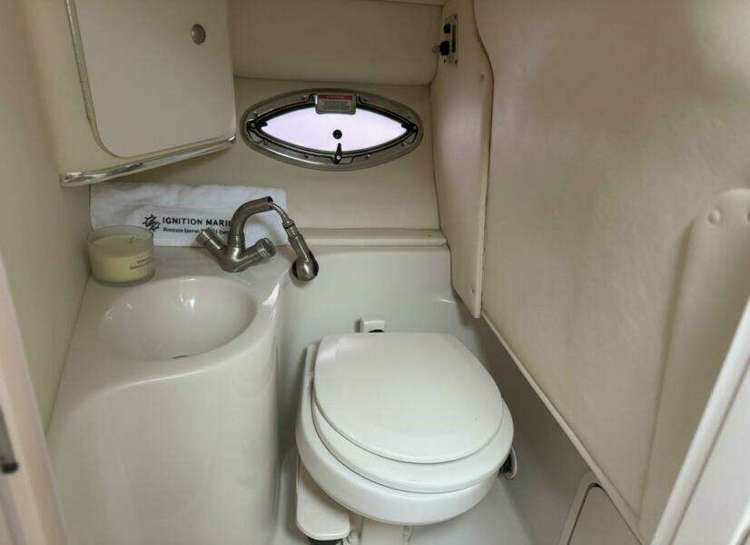 29ft Sea Ray Yacht For Sale