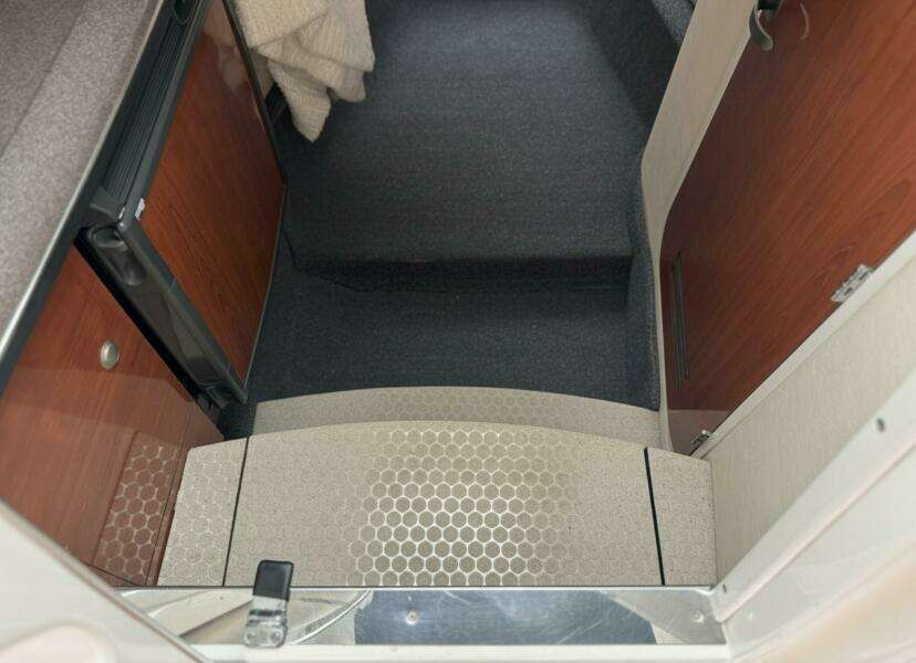 29ft Sea Ray Yacht For Sale