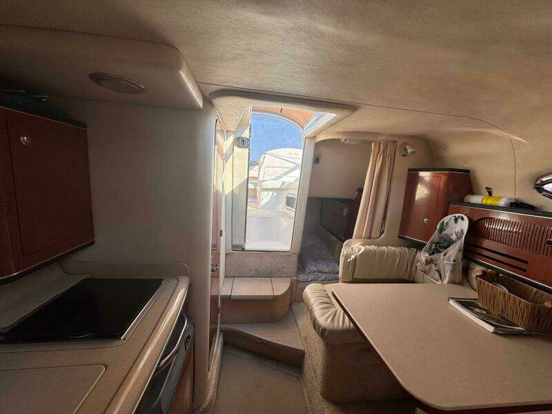 28ft Sea Ray Yacht For Sale