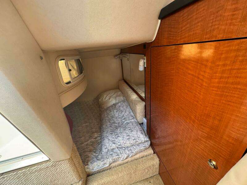 28ft Sea Ray Yacht For Sale