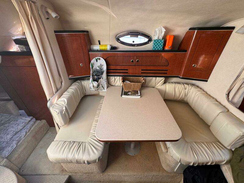 28ft Sea Ray Yacht For Sale