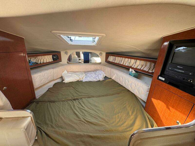 28ft Sea Ray Yacht For Sale