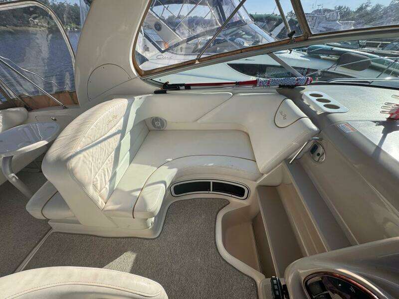 28ft Sea Ray Yacht For Sale