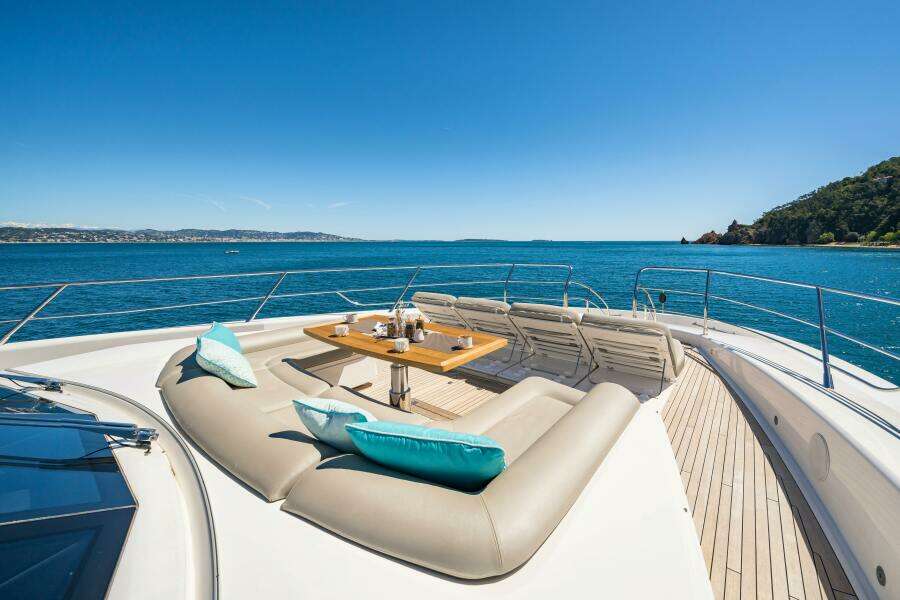 LADY VOLANTIS 115ft Sunseeker Yacht For Sale