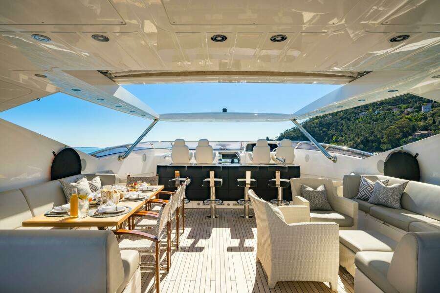LADY VOLANTIS 115ft Sunseeker Yacht For Sale