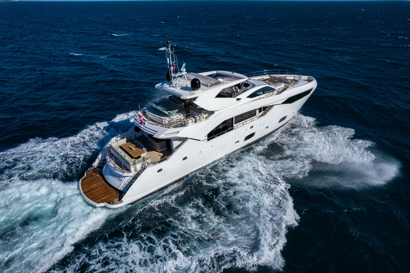 113' 2014 Sunseeker Sunseeker 115 Sport Yacht