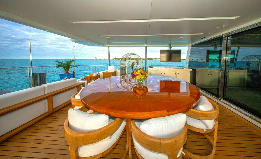 REHAB 108ft Benetti Yacht For Sale REHAB 108ft Benetti Yacht For Sale