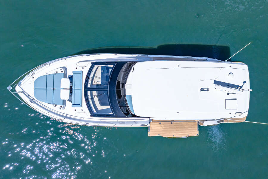 57ft Cruisers Yachts Yacht For Sale