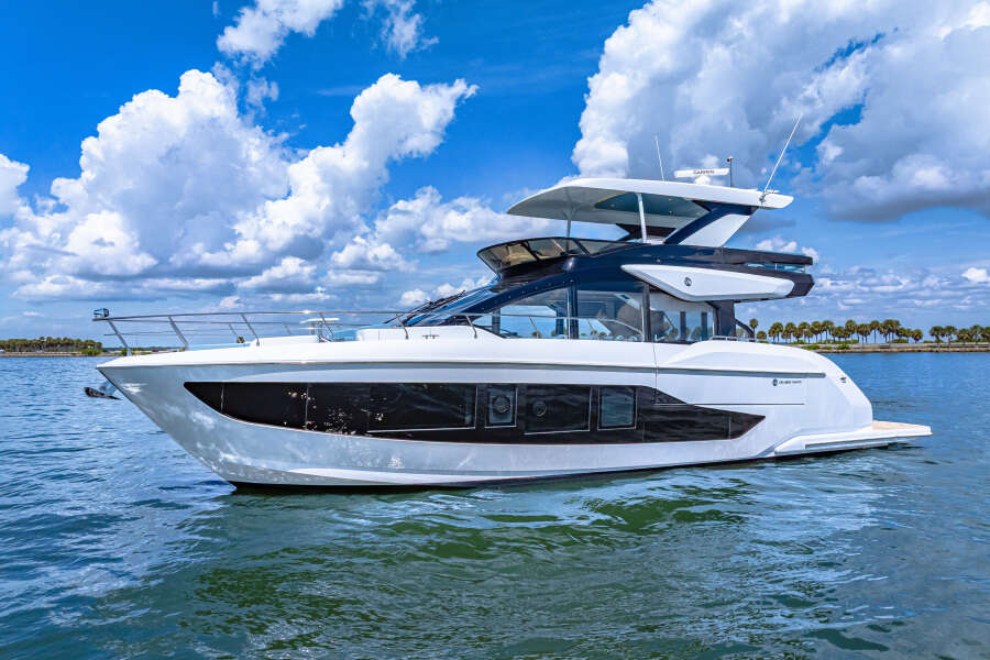 57ft Cruisers Yachts Yacht For Sale