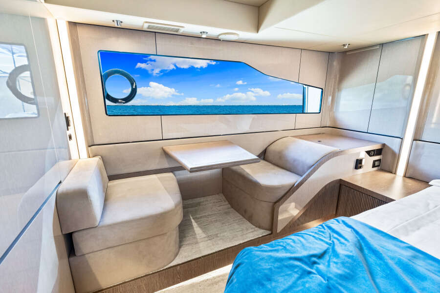 57ft Cruisers Yachts Yacht For Sale