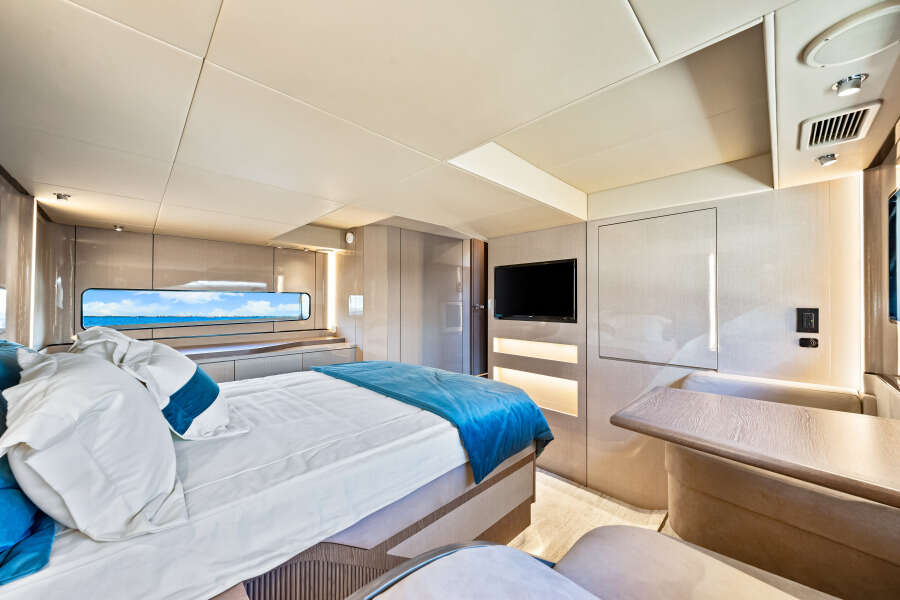 57ft Cruisers Yachts Yacht For Sale