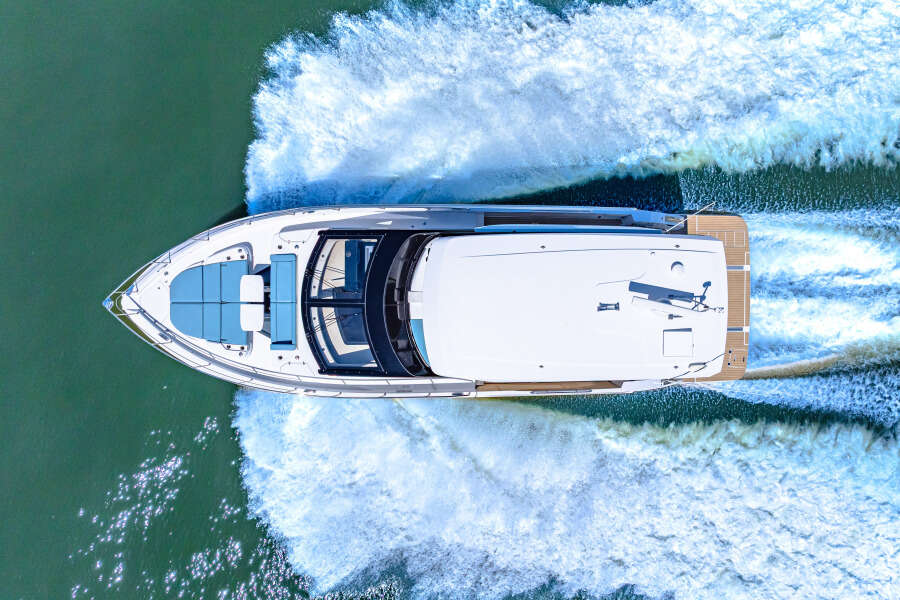 57ft Cruisers Yachts Yacht For Sale