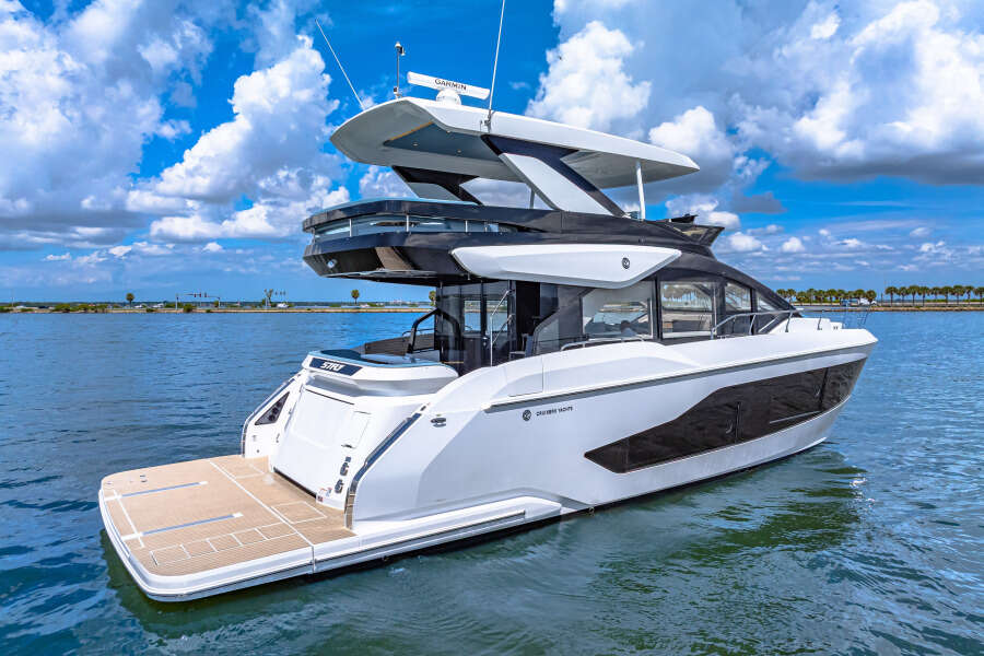 57ft Cruisers Yachts Yacht For Sale