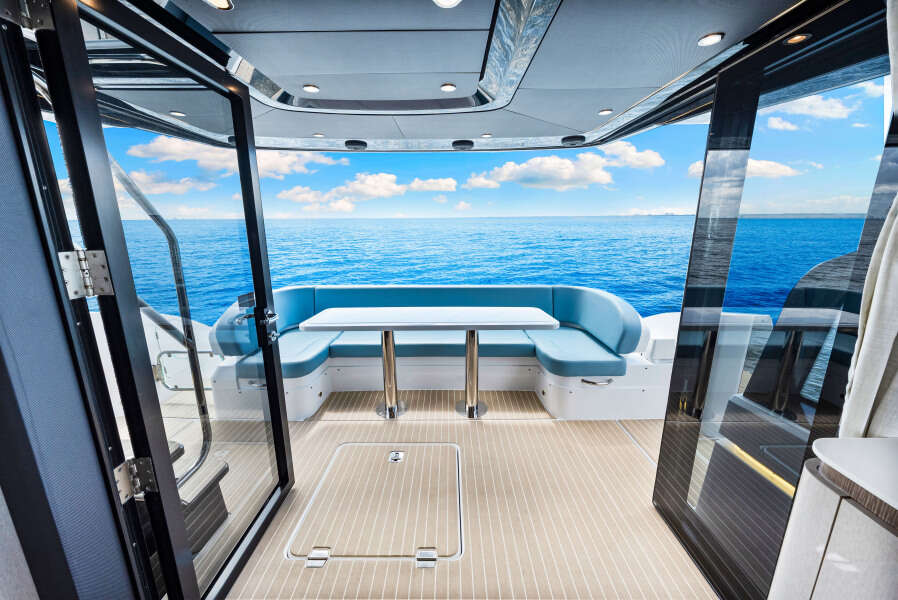 57ft Cruisers Yachts Yacht For Sale