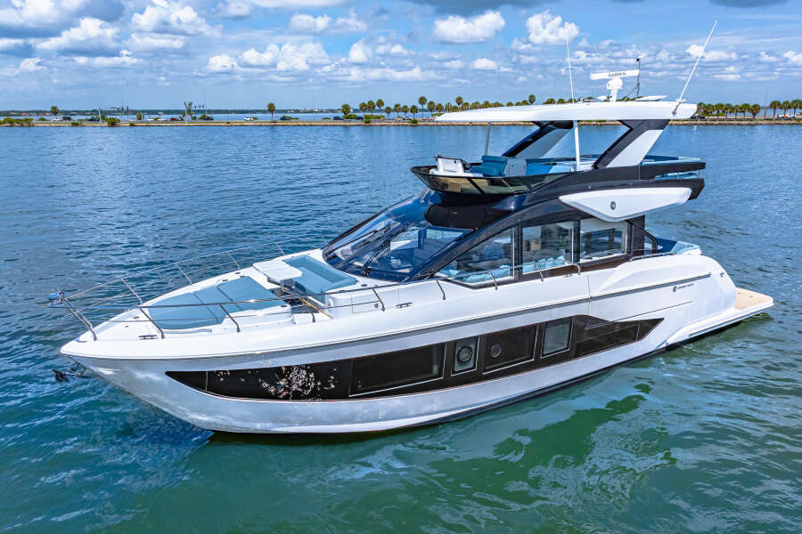 57ft Cruisers Yachts Yacht For Sale