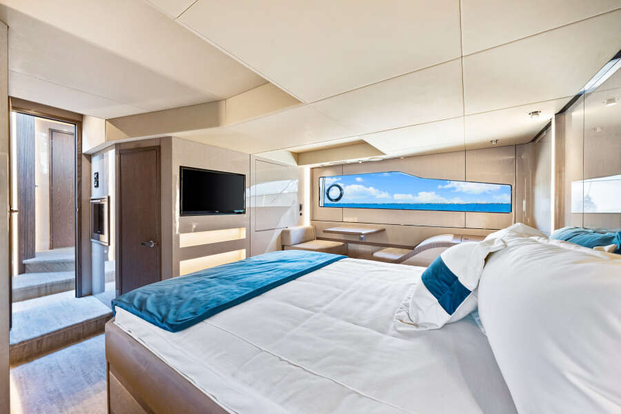 57ft Cruisers Yachts Yacht For Sale