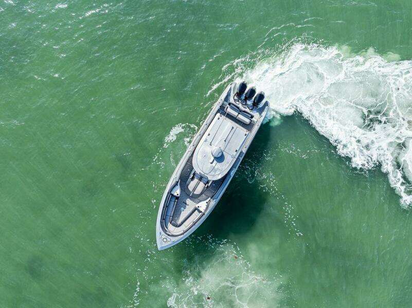 Hustling Hardcore 39ft Fountain Yacht For Sale