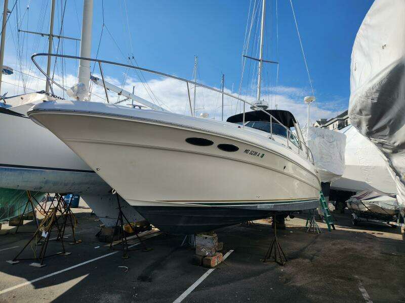 34ft Sea Ray Yacht For Sale
