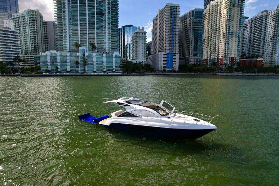 Dream Big 38ft Schaefer Yacht For Sale