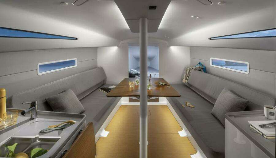 30ft Beneteau Yacht For Sale