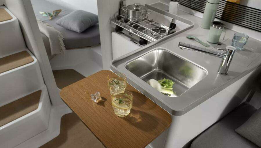 30ft Beneteau Yacht For Sale