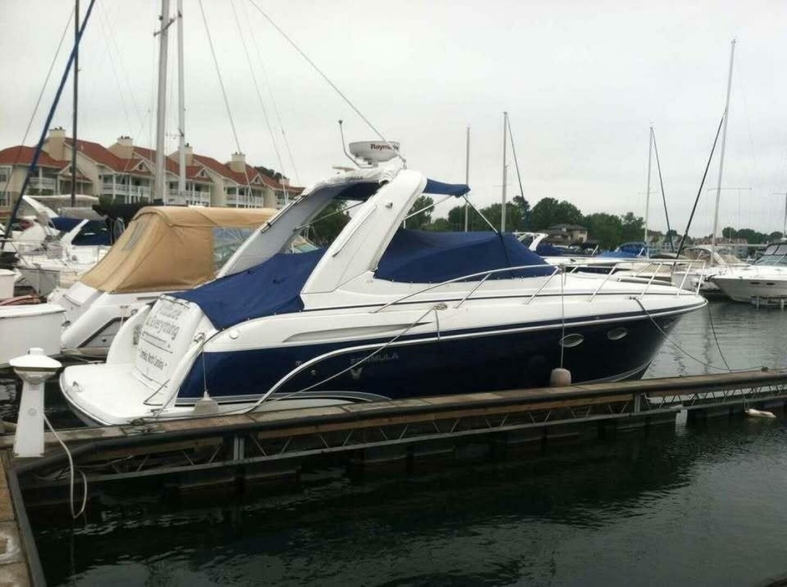 2006 Formula 31 Performance Cruiser