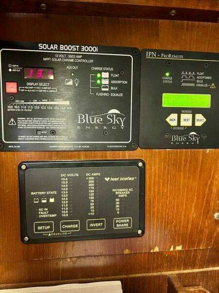 Battery Monitor Charge Controller Shore Power Interface 