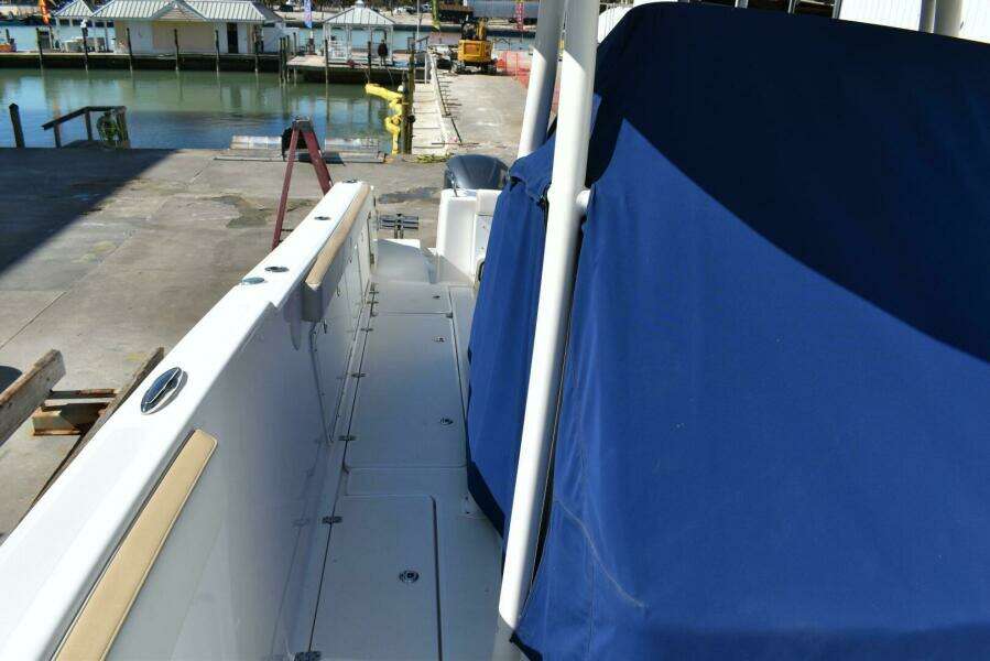 Serenita 32ft Century Yacht For Sale