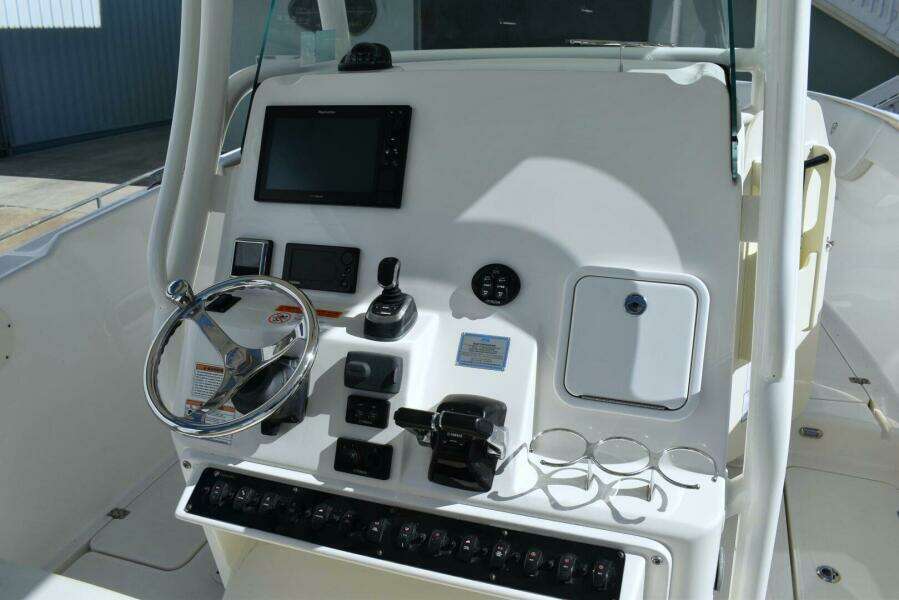 Serenita 32ft Century Yacht For Sale