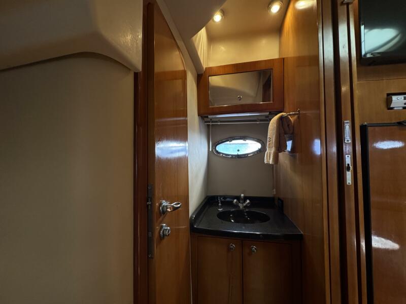2005 Regal 3860