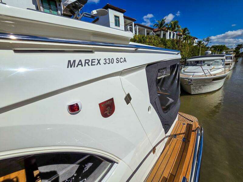 33ft Marex Yacht For Sale