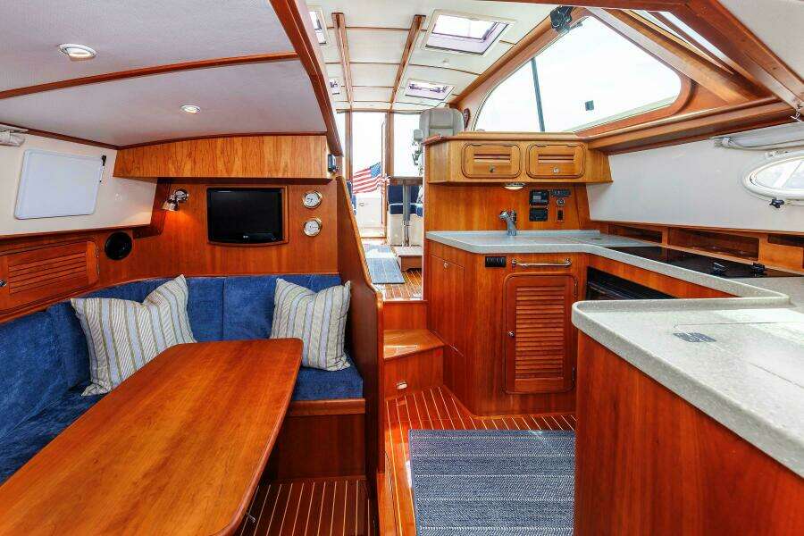 Ruckus 44ft Hinckley Yacht For Sale