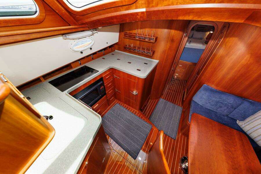 Ruckus 44ft Hinckley Yacht For Sale