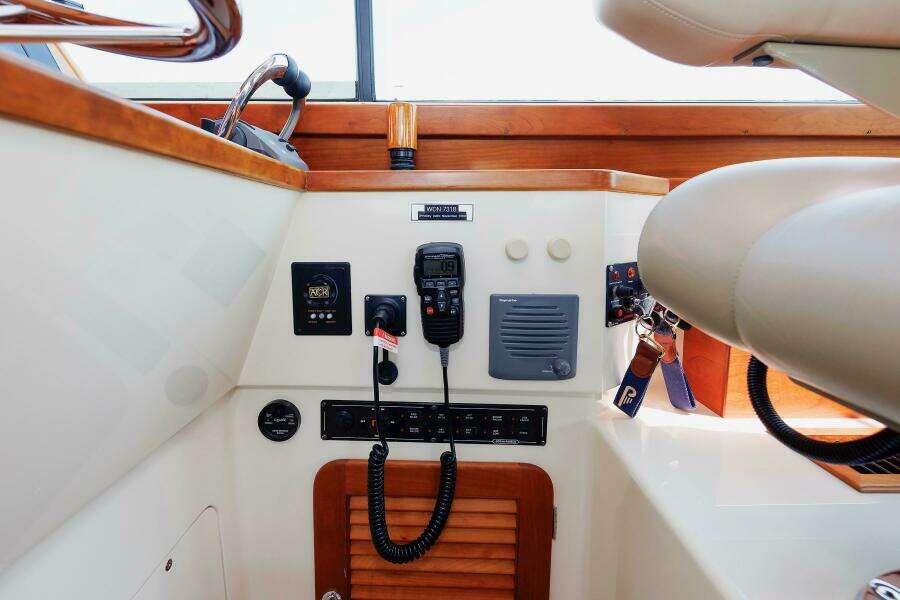 Ruckus 44ft Hinckley Yacht For Sale