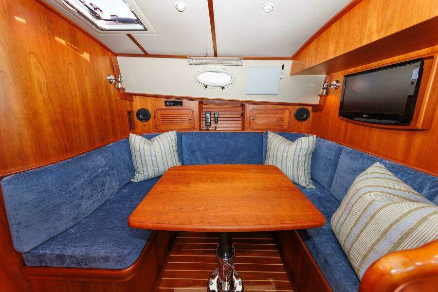 Ruckus 44ft Hinckley Yacht For Sale