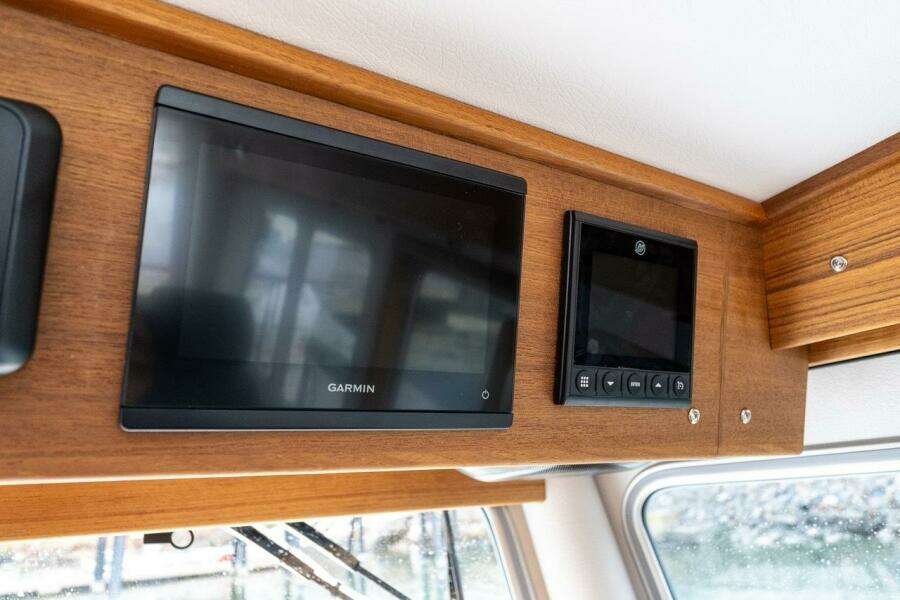 Stock 1 27ft Targa Yacht For Sale