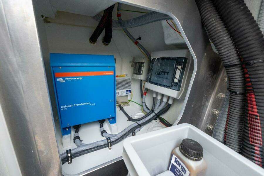 Stock 1 27ft Targa Yacht For Sale