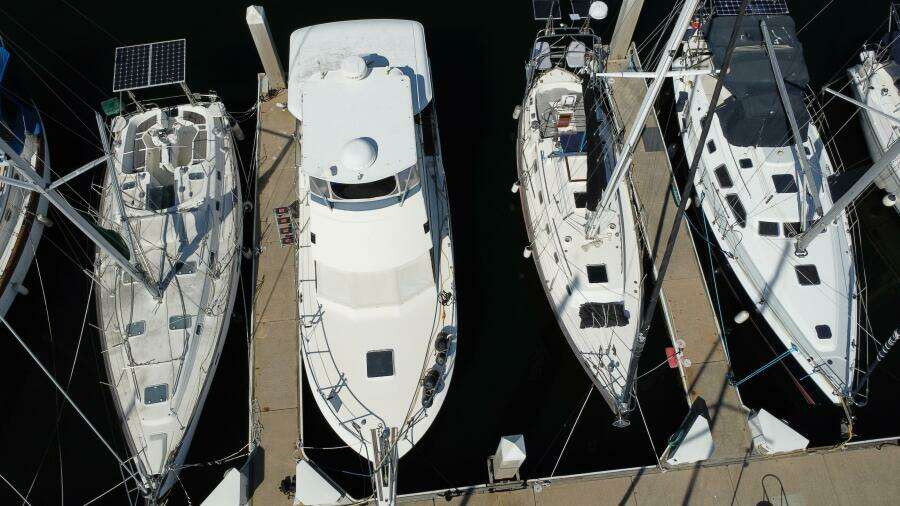 Escape 40ft Hatteras Yacht For Sale