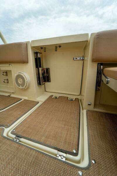 LADY LIBERTY 34ft Chris Craft Yacht For Sale