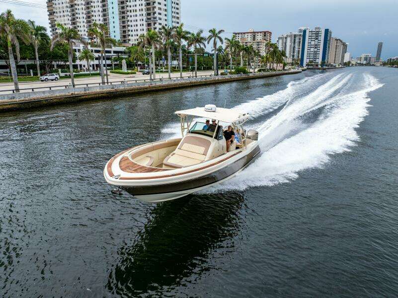 LADY LIBERTY 34ft Chris Craft Yacht For Sale