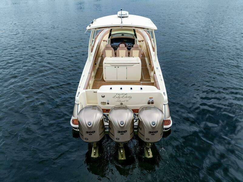 LADY LIBERTY 34ft Chris Craft Yacht For Sale