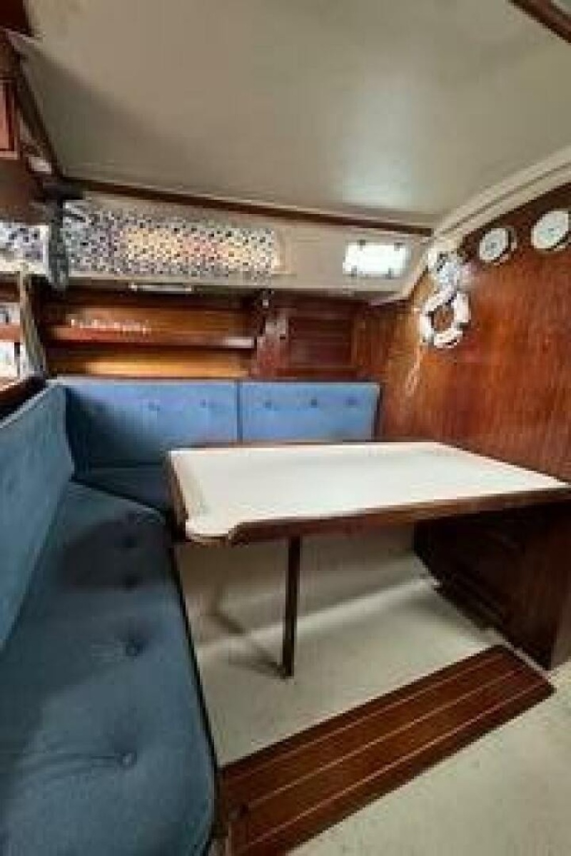 1988 Catalina 30