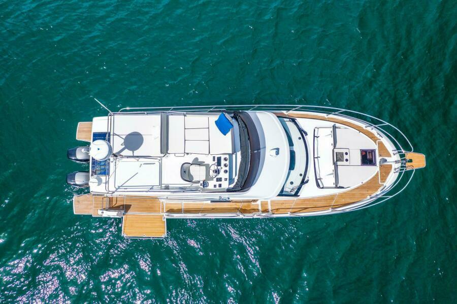 36' 2026 Beneteau Antares 11 Fly