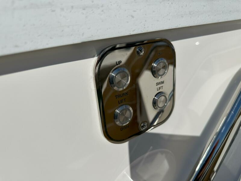 60' 2025 Tiara Yachts 60 EX