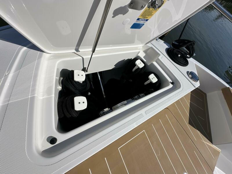 60' 2025 Tiara Yachts 60 EX